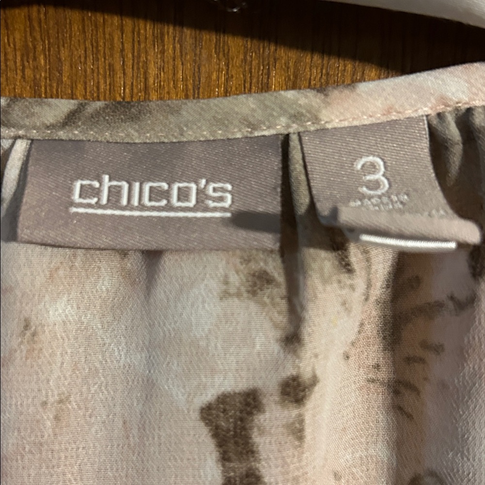 Chico's Neutral Patterned Top - image 4